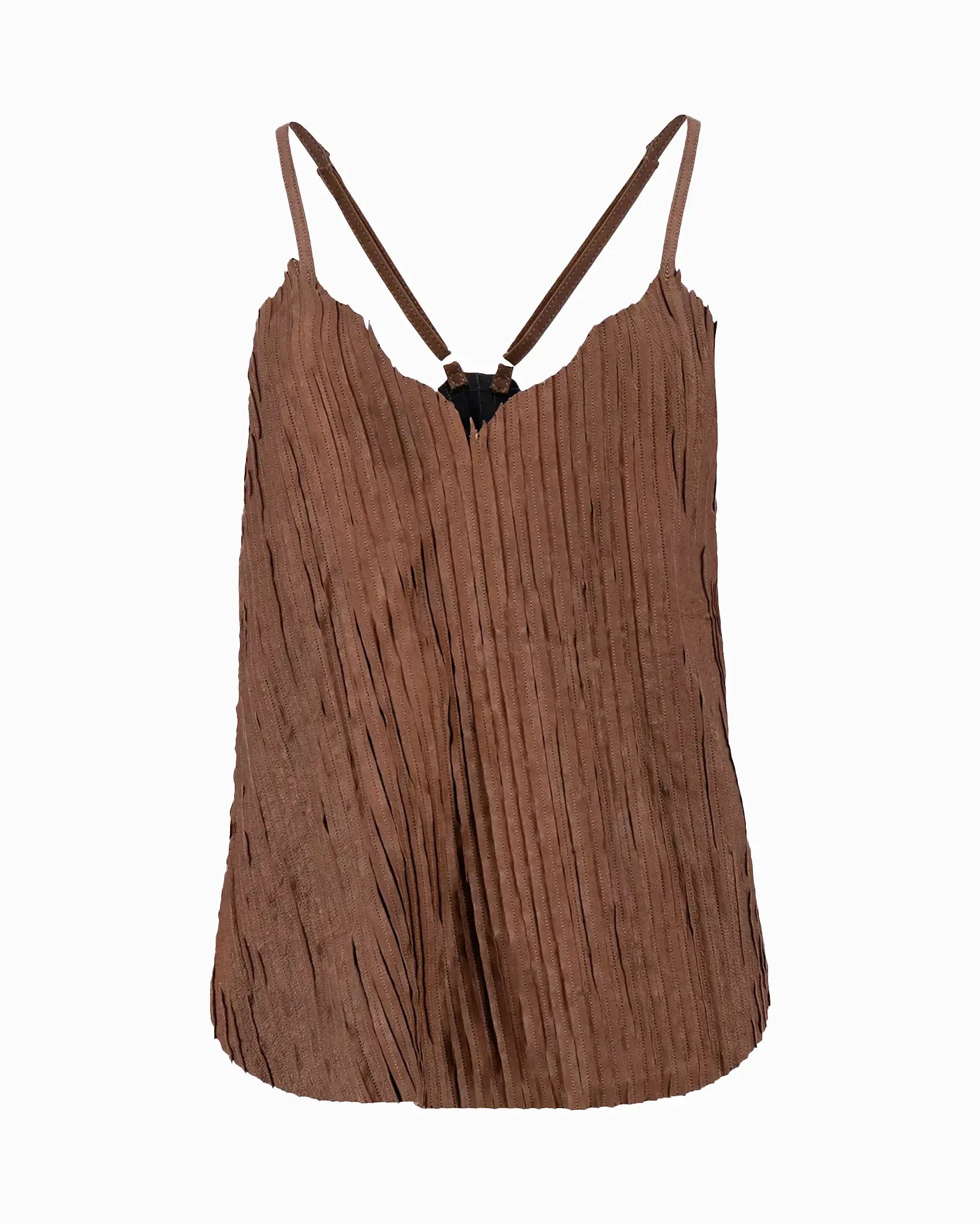 Camisola de cuero café Indiferente Fashion hecha con tiras cosidas sobre malla translúcida