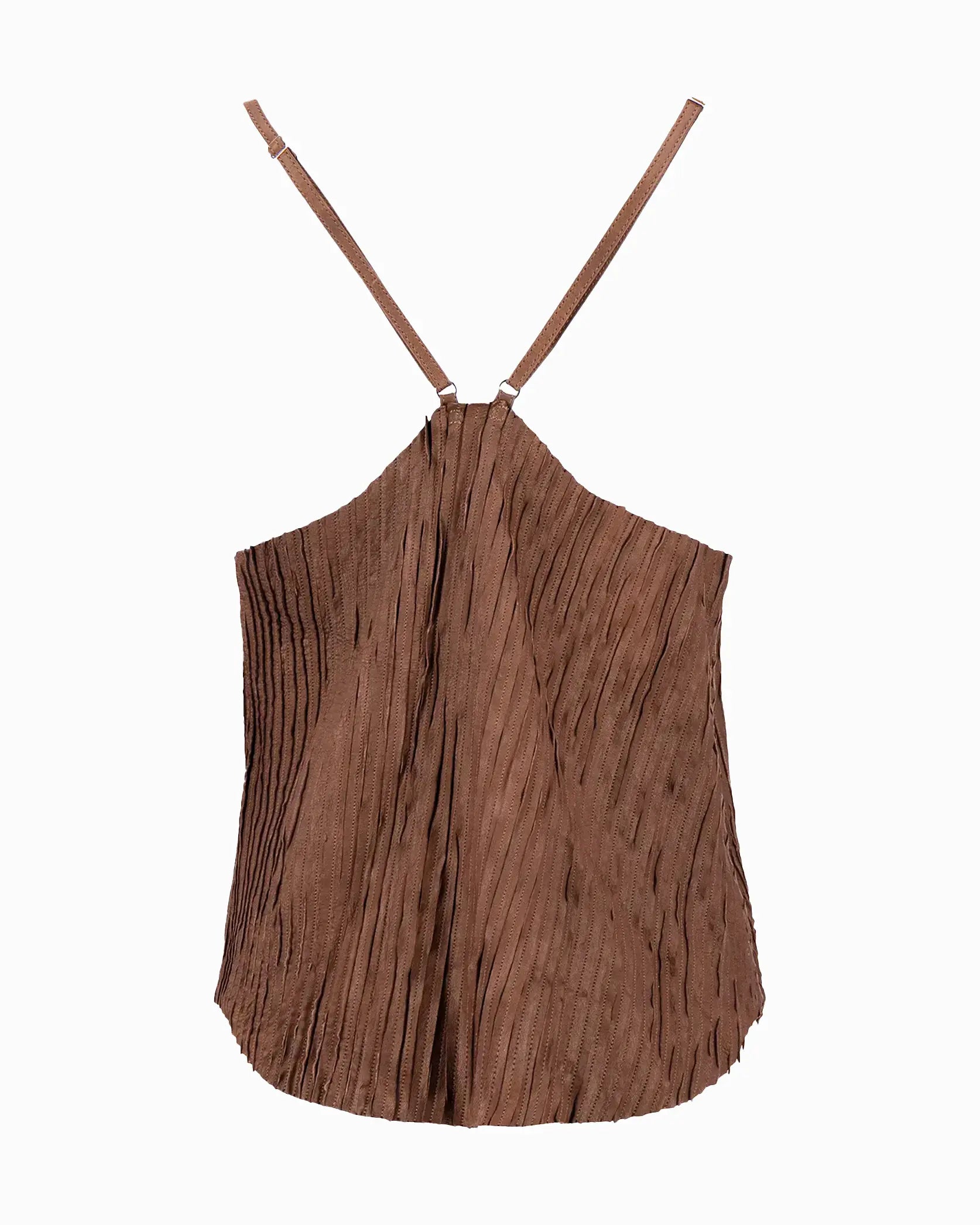 Camisola de diseño experimental Indiferente Fashion en cuero café con estructura ligera