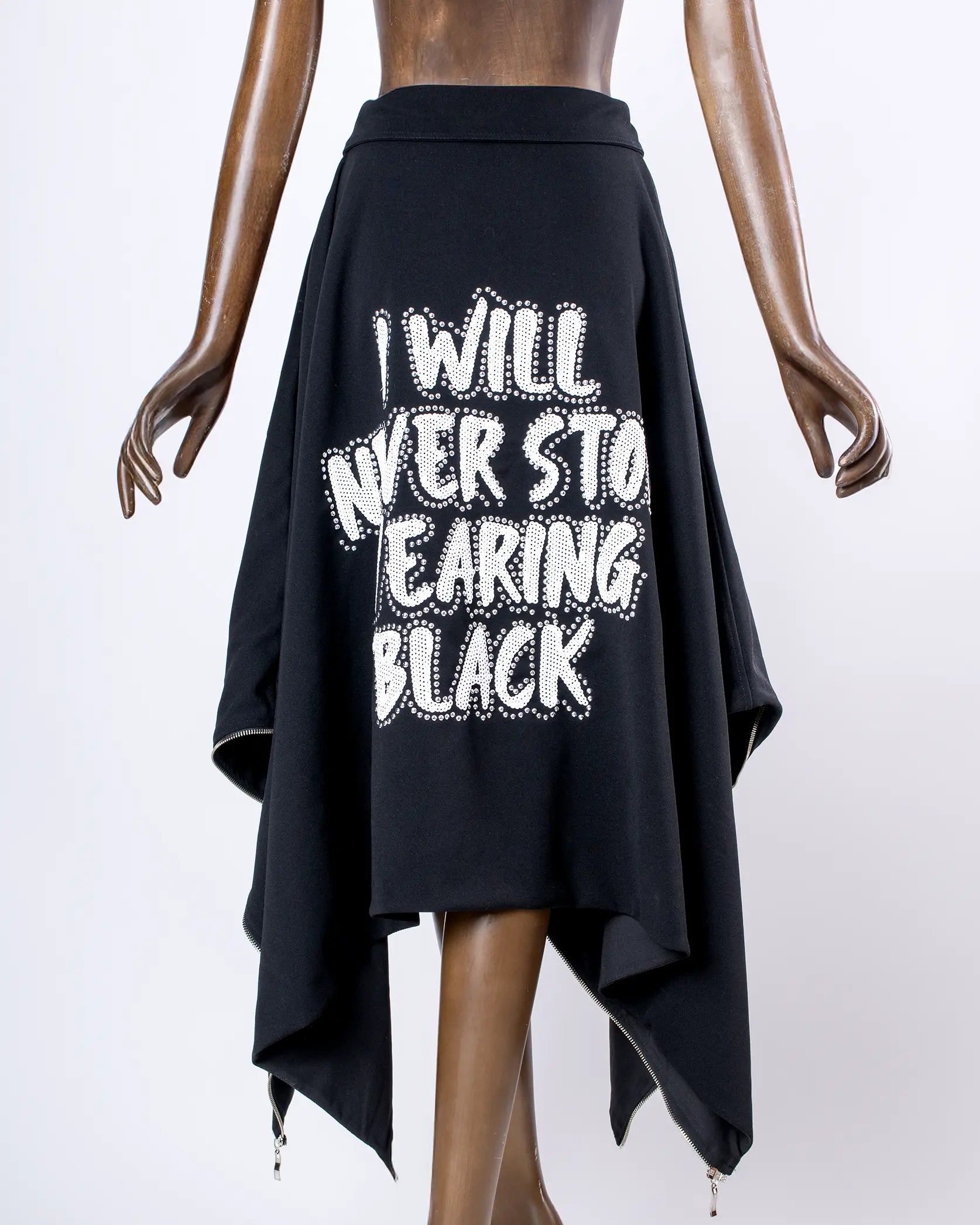 Capa Falda Transformable mujer | I will never stop wearing black