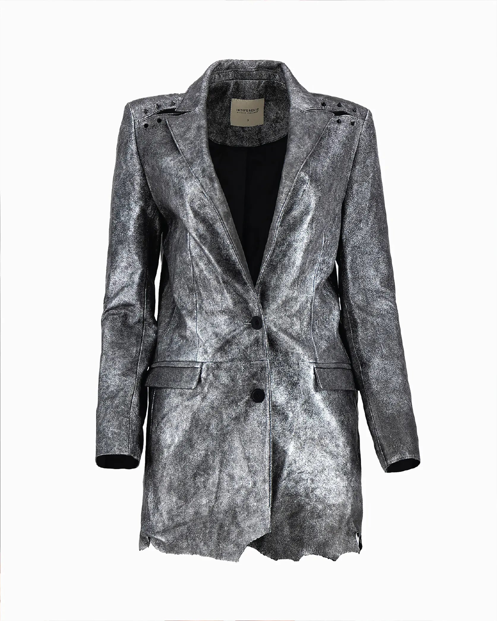 Blazer de piel In-Diferente fashion con diseño estructurado y hombros con estoperoles 