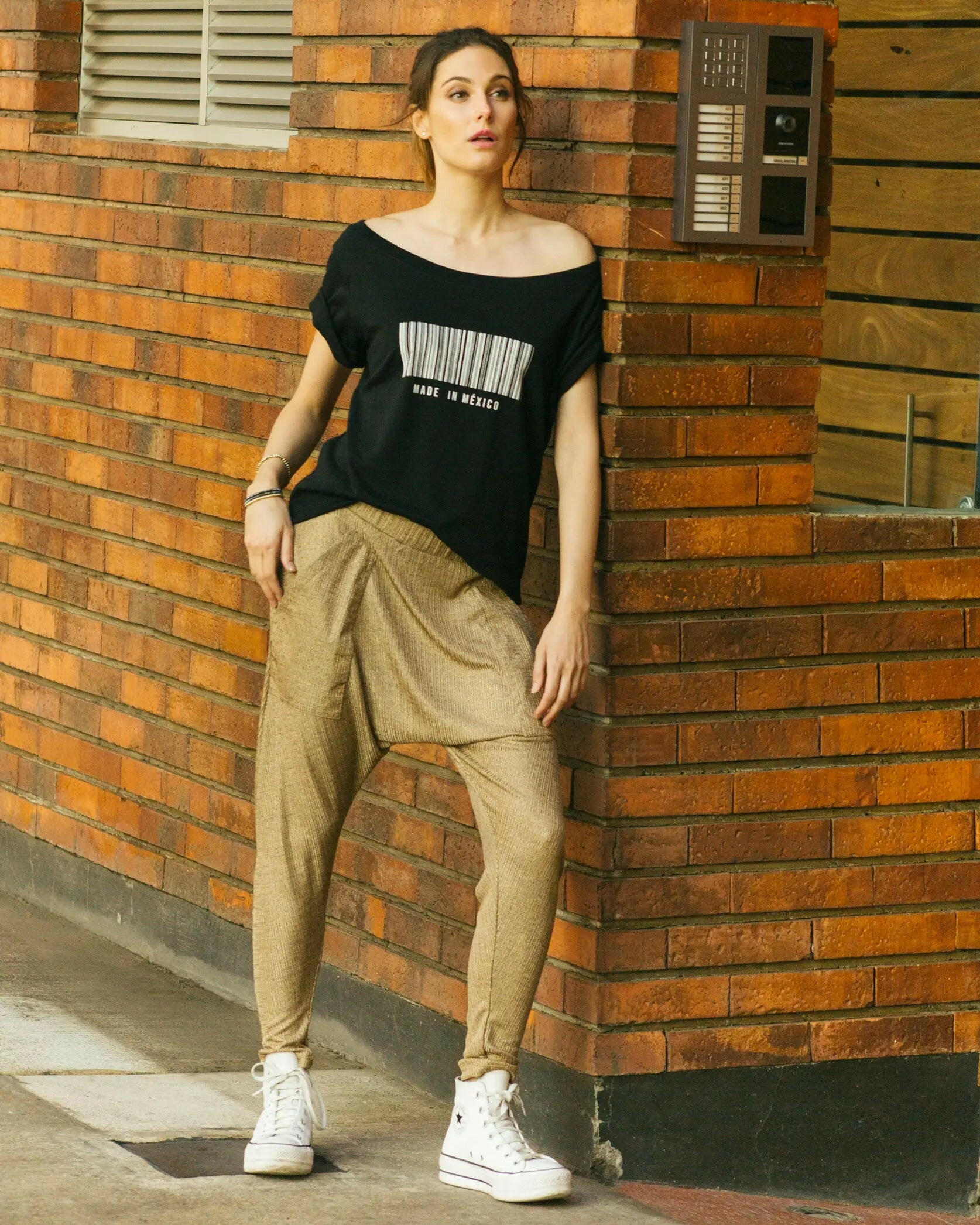 Playera boxy In-Diferente fashion con estampado Orgullosamente Made in México