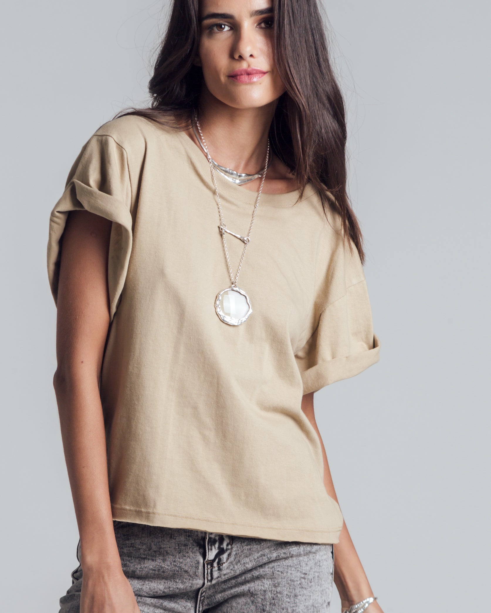 T-shirt básica de mujer | Kem Beige In-Diferente