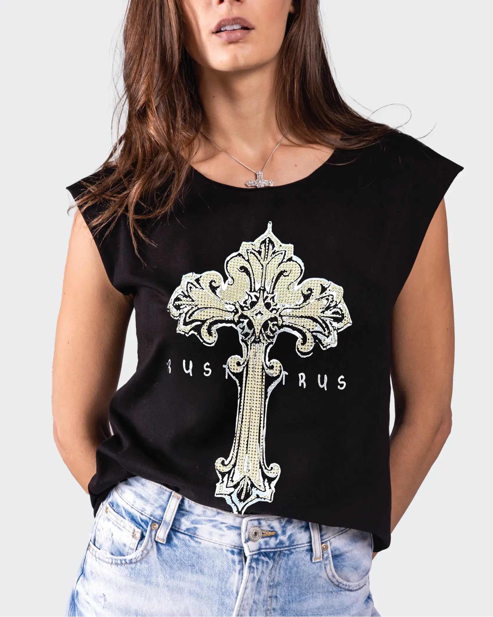 Playera mujer oversize diseño original | Trust In-Diferente